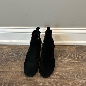 Tesori suede booties